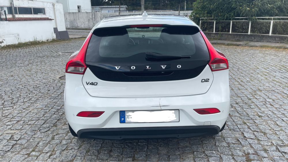Volvo V40 D2 2013