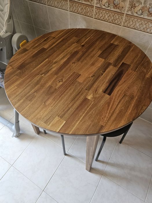 Mesa Ikea acacia