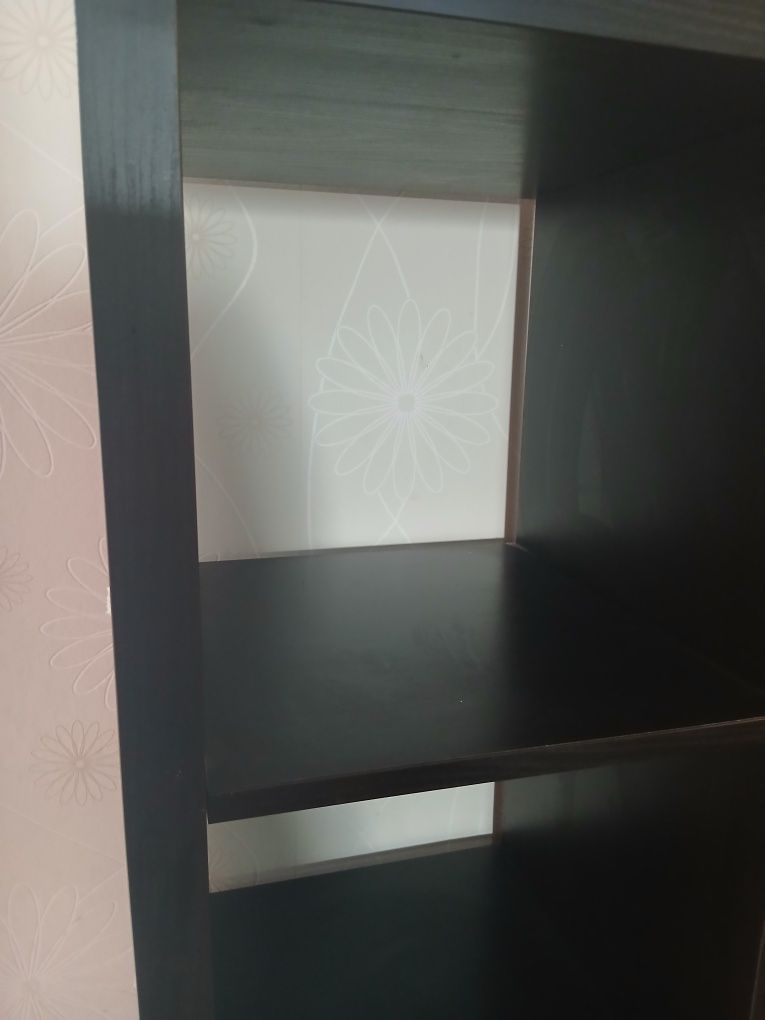 Movel estante Ikea castanho escuro