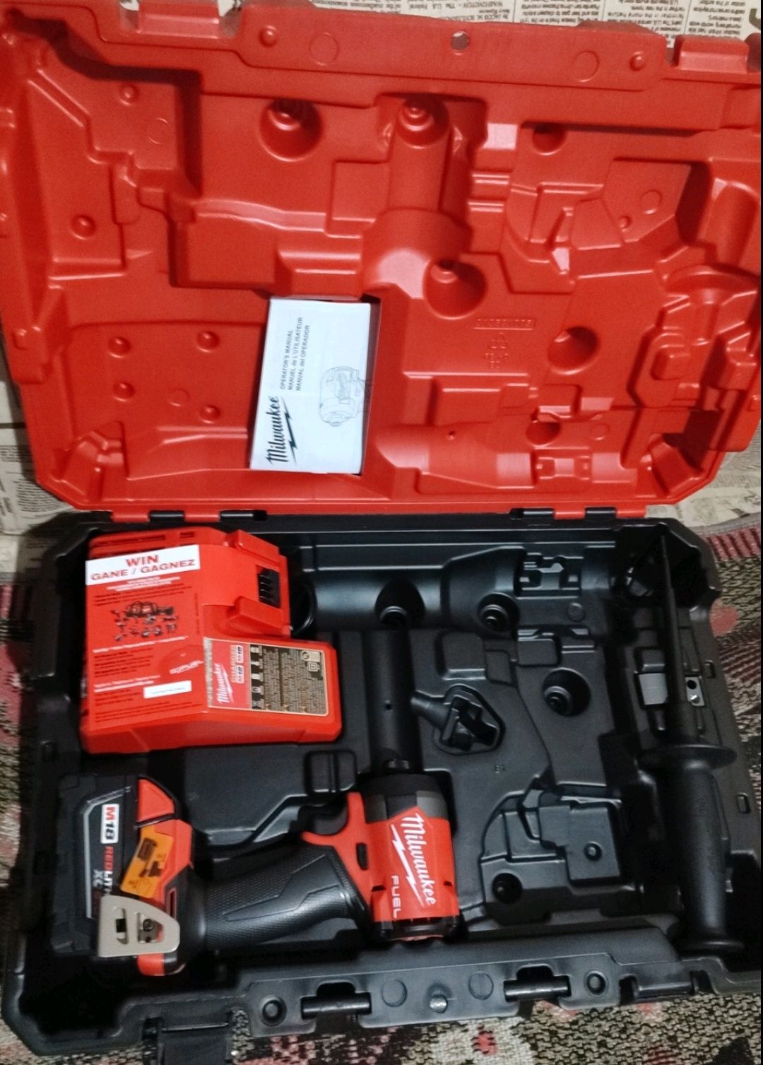 Акумуляторний ударний шуруповерт (імпакт) 1/4" Milwaukee 2953-20 США
