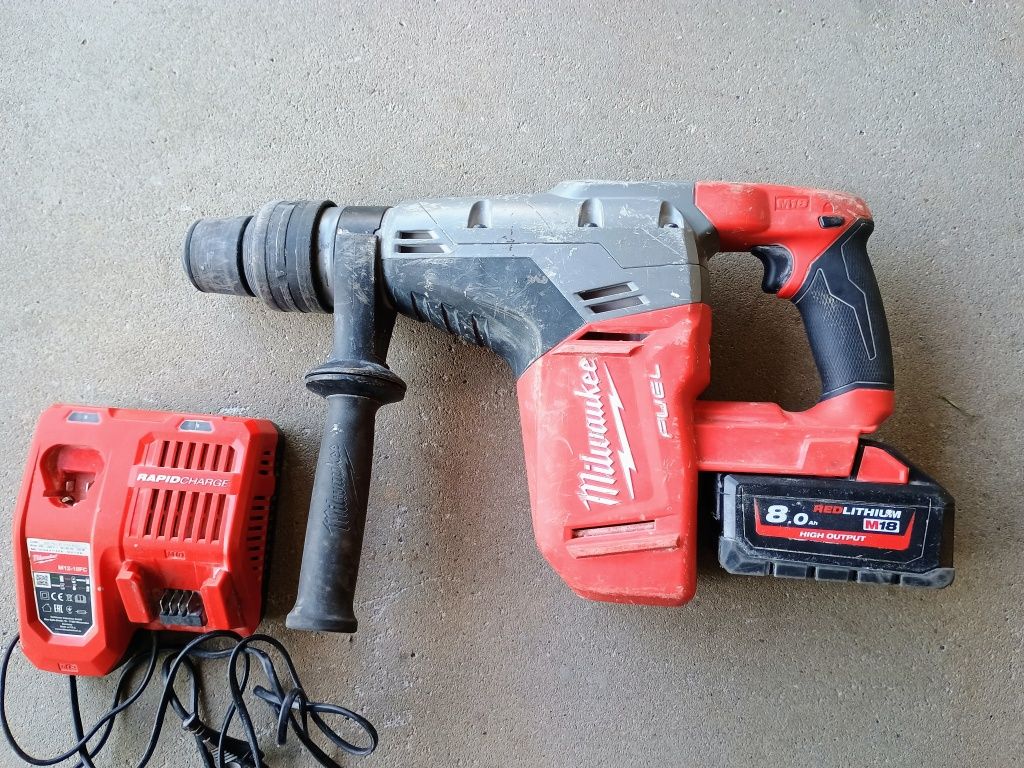 Młot udarowo- obrotowy Milwaukee M 18 CHM akumulatorowy