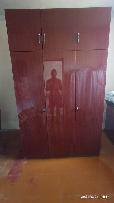 Терміново продам шафу в хорошому стані