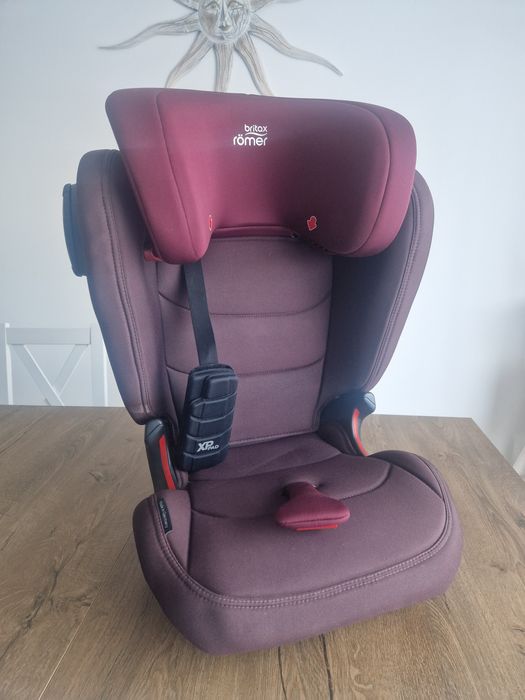BRITAX RÖMER Kidfix III M Burgundy Red Fotelik samochodowy