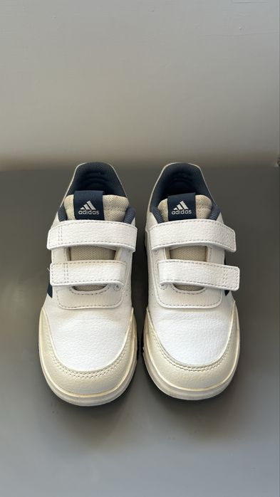 Sapatilhas Adidas Disney (tamanho 27)
