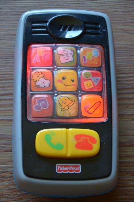 smartphone + świecąca latarenka Fisher Price