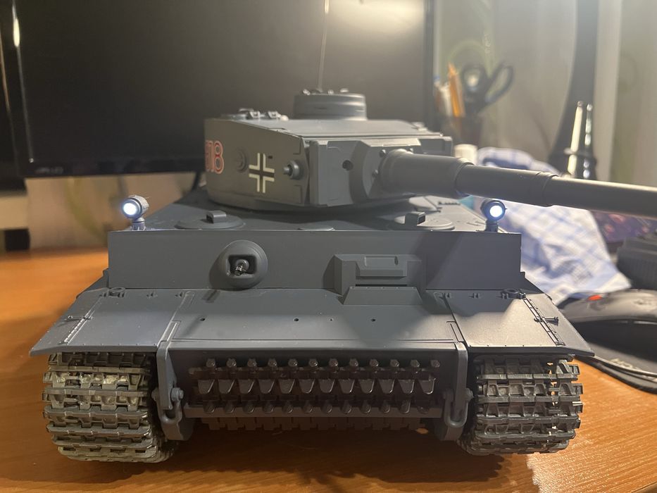 Heng Long Tiger H1 1:16 // Танк Тигр на радиоуправлении