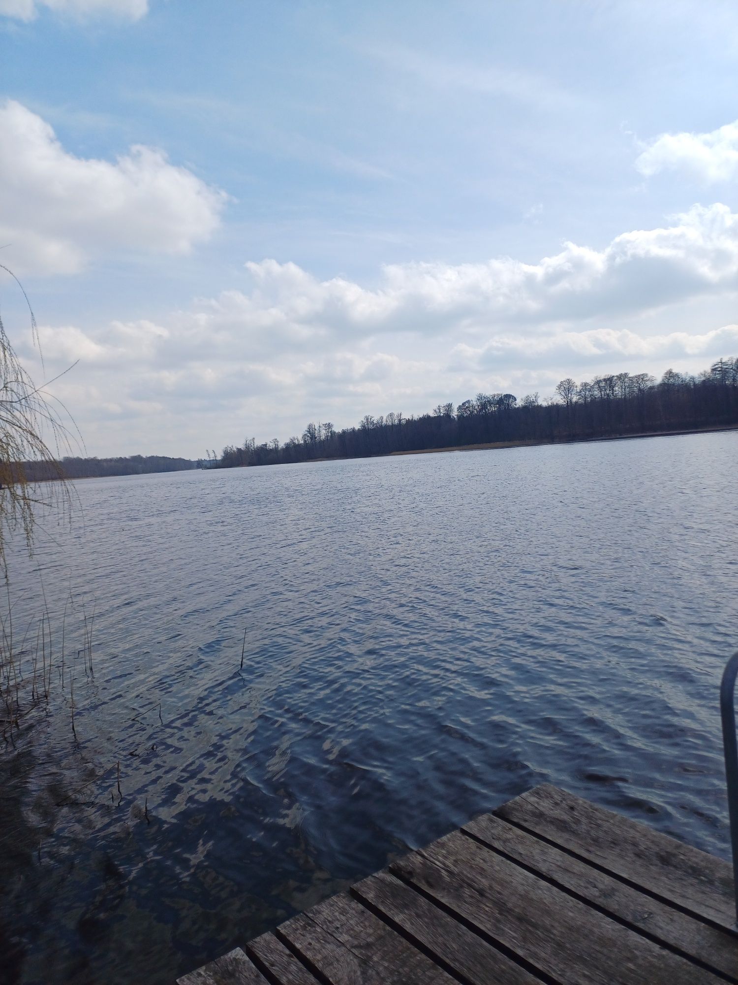Dom Nad Brzegiem Jeziora