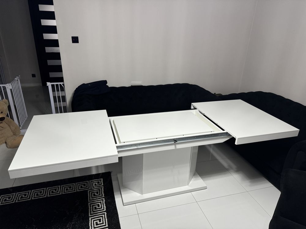 Stół rozkladany 140x89x75 po rozlozeniu 236x89x75 Agata Meble