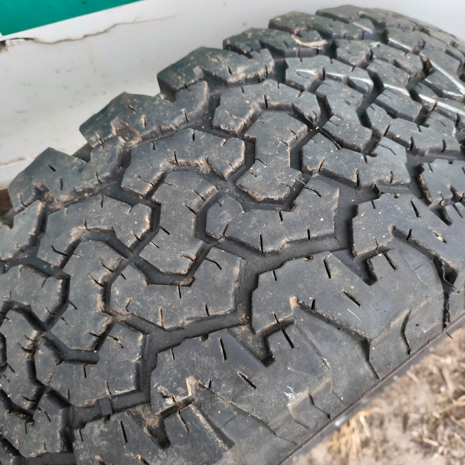 Opony terenowe ranger insa turbo  4x4 235/65r17