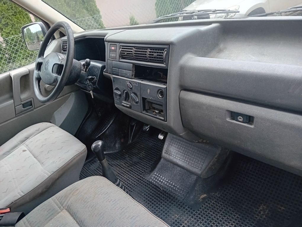 Vw transporter long długi 2.4d 9 osób hak