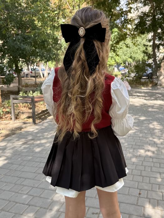 Костюм трійка на дівчинку 7-8 років