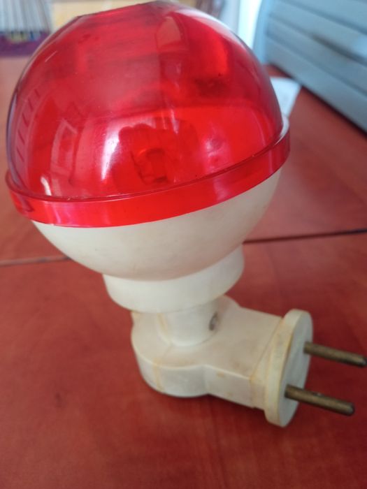 Lampka nocna do kontaktu prl