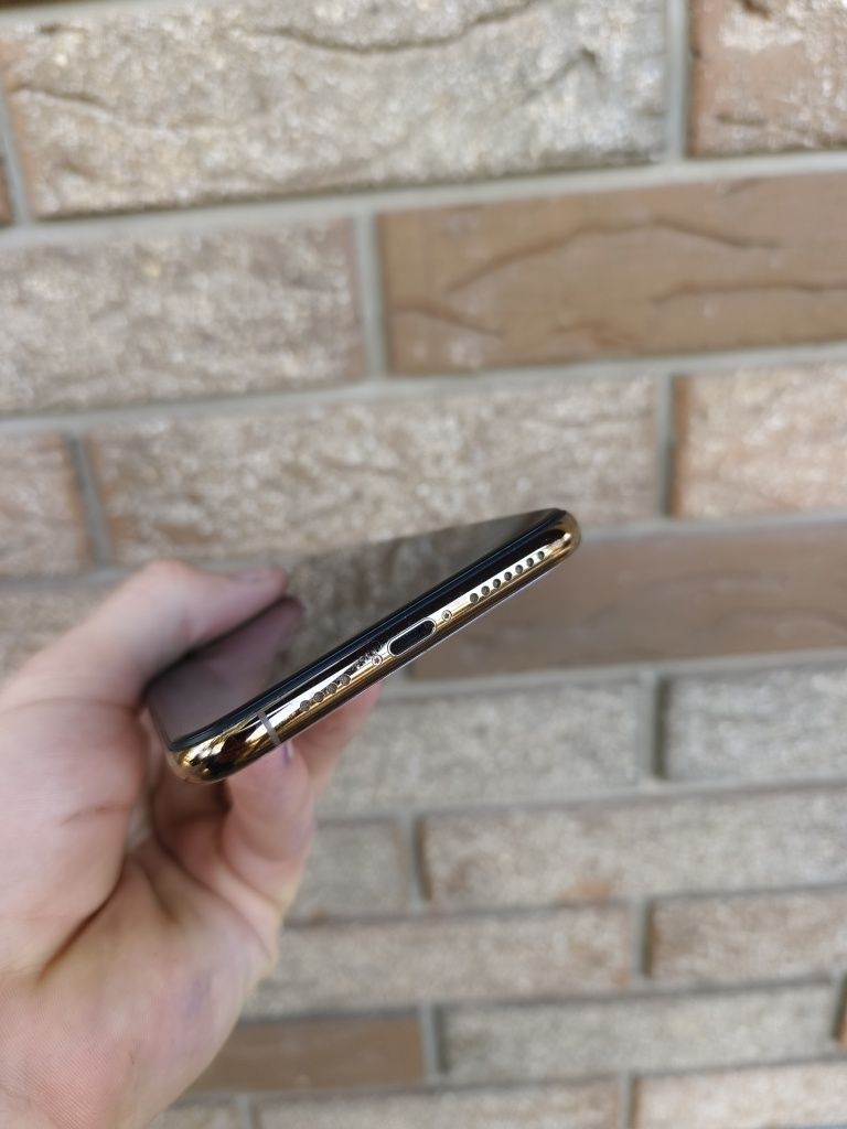 Iphone XS Max 256 gb 2 sim neverloc Goldk