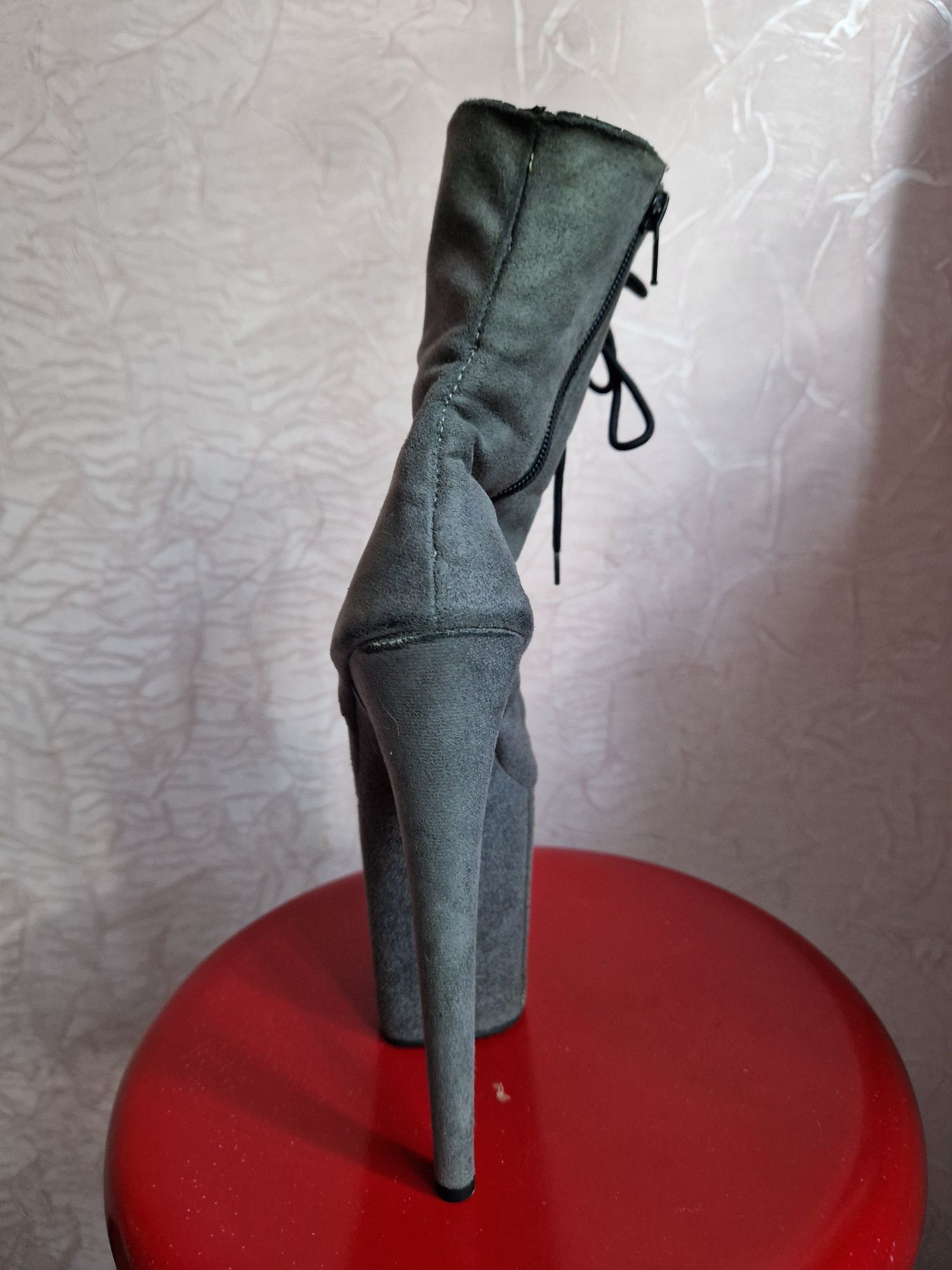 Стріпи Pleaser, 3ка, 37 розмір