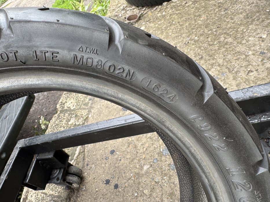 120/70-12 CST шина для скутера нова