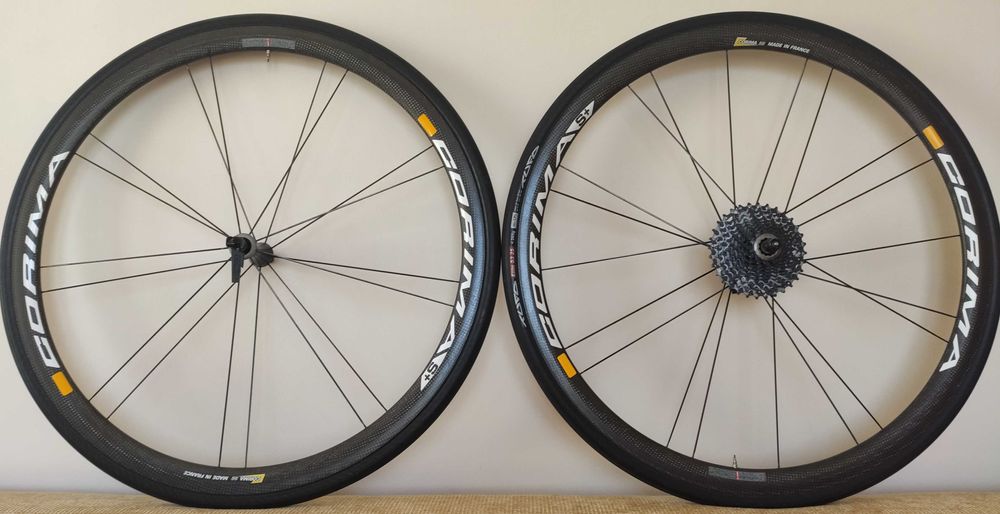 Super lekkie karbonowe koła szosowe