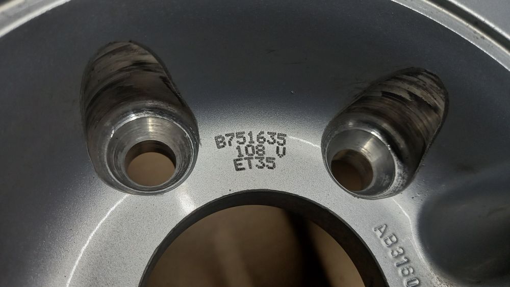 Felgi AZEV  Lancia Kappa 5x108 16" ET 35 7.5J 4 sztuki