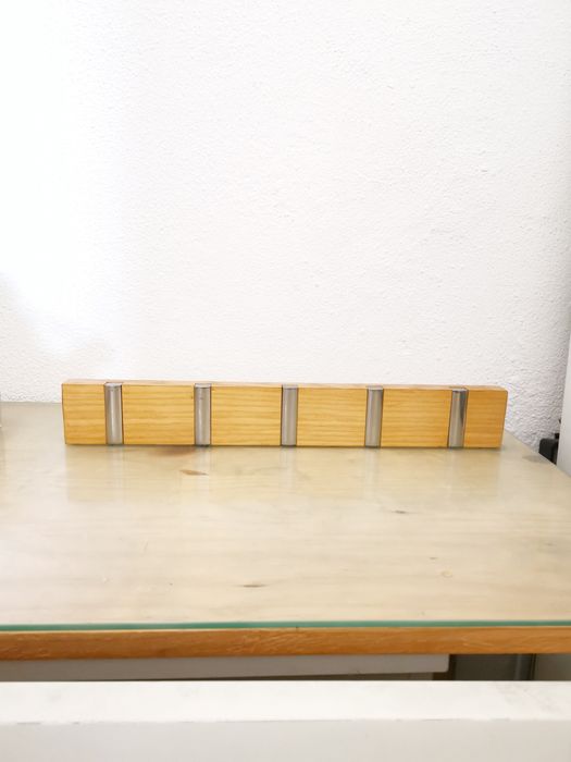 Cabide de parede com 5 ganchos