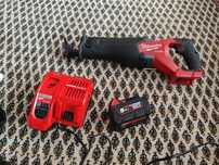 Milwaukee m18 akamułator ładowarka piła szablasta bti berner wurth