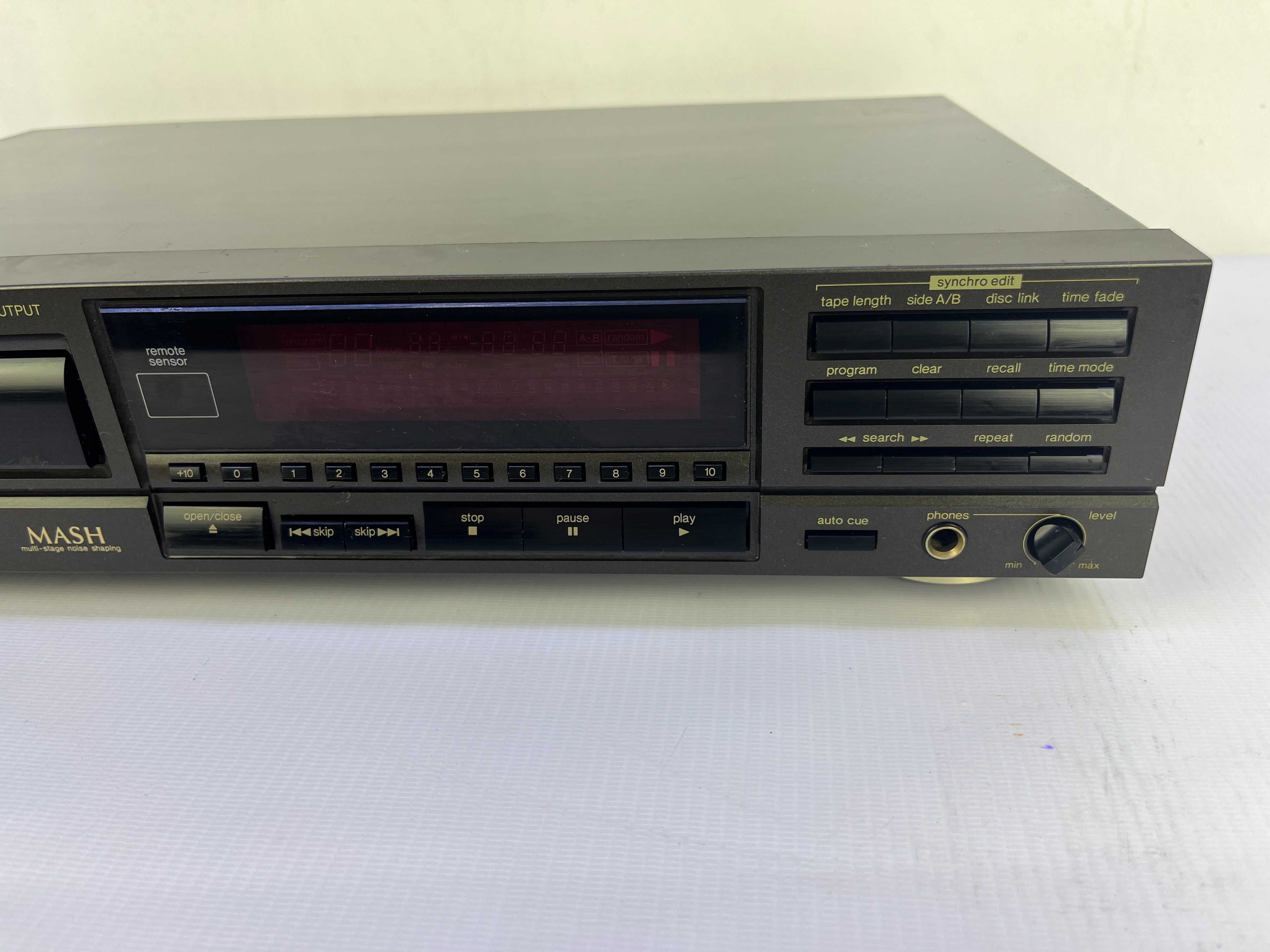 Odtwarzacz CD Technics SL-P377A