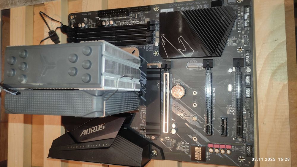 GIGABYTE B550 Aorus V2 + Ryzen 9 5950X + PISA A5 Gray + G.Skill 16gb