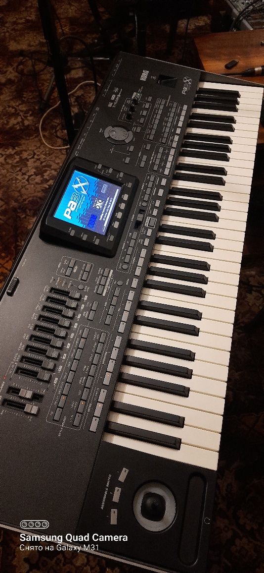 Продам синтезатор  Korg pa 3x