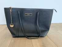 Torebka DKNY typu shopper