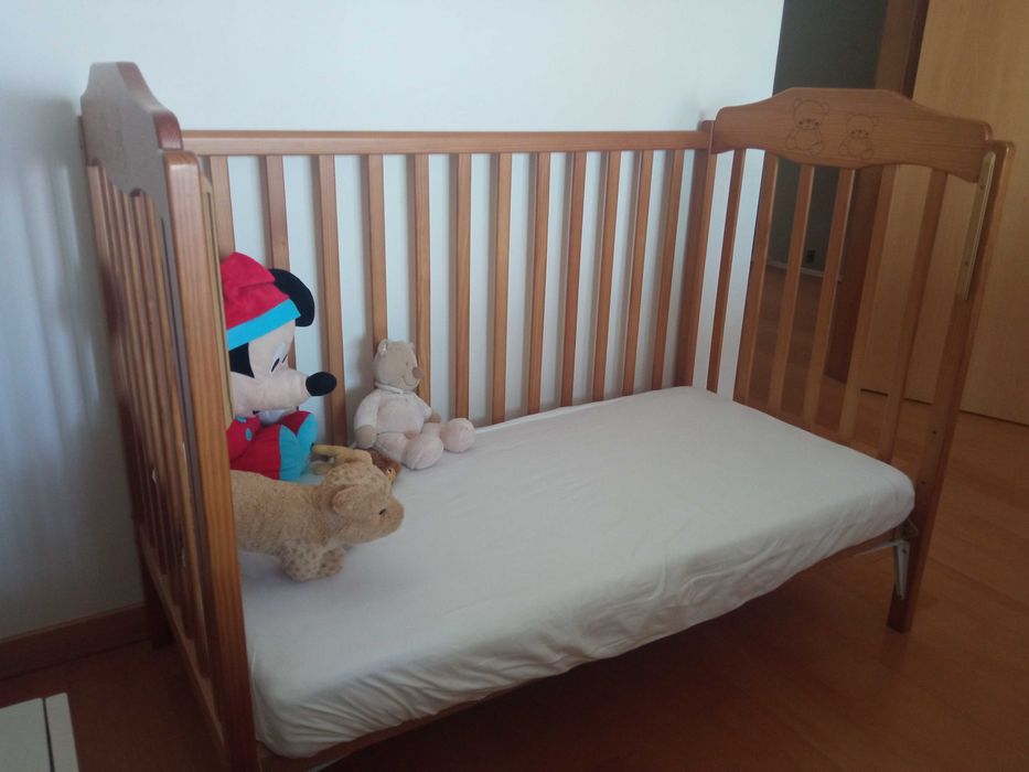 Berço em Carvalho 120x60cm