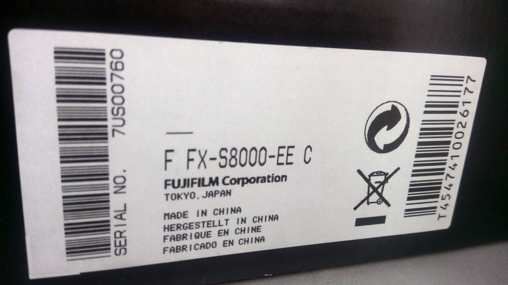 FUJIFILM FinePix S8000fd