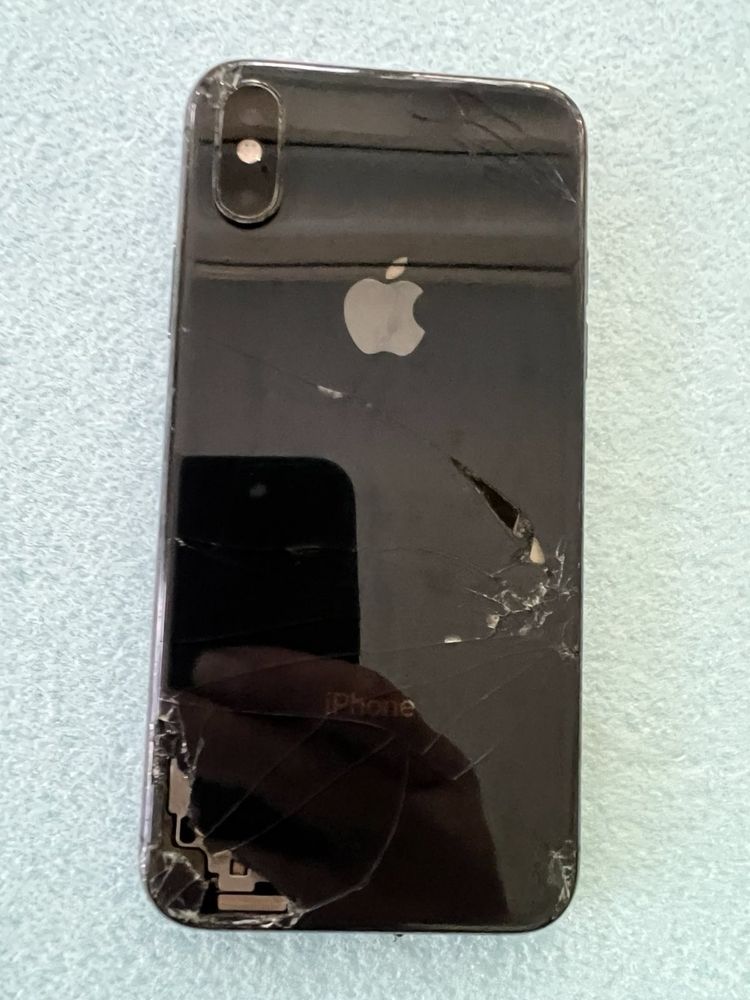 IPhone Xs 64gb space grey битый