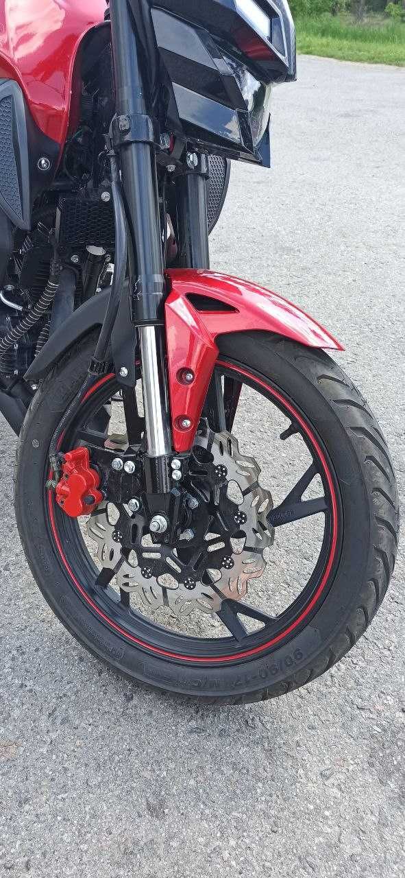 Новий Spark SP 250 R-33