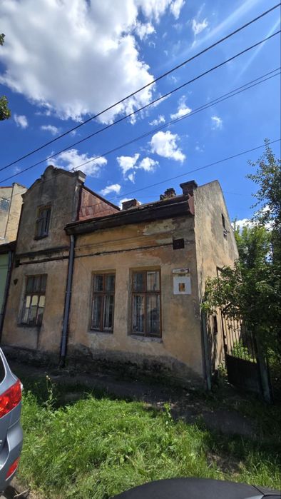Продаж будинку вул. Є. Лисика Ближній центр