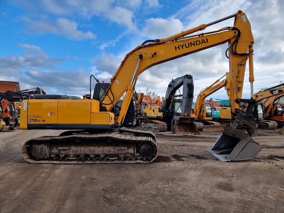 Аренда полноповоротного гусеничного экскаватора