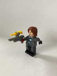 LEGO Jurassic World figurka Rainn Delacourt z pistoletem bronią postać