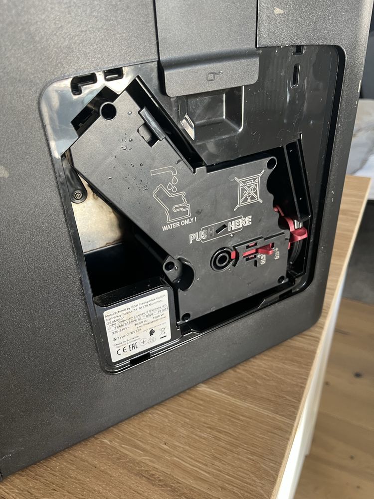 Ekspres Simens EQ.6 plus s700 uszkodzony