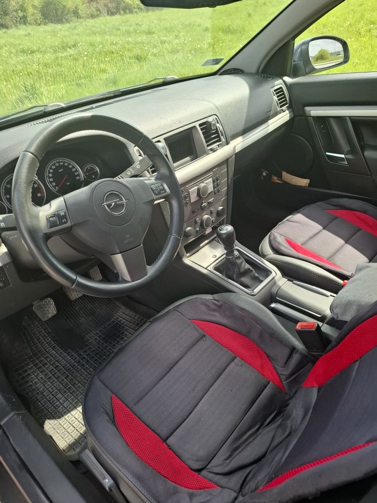 Sprzedam Opel Vectra C 1,9 120kM rb.2008