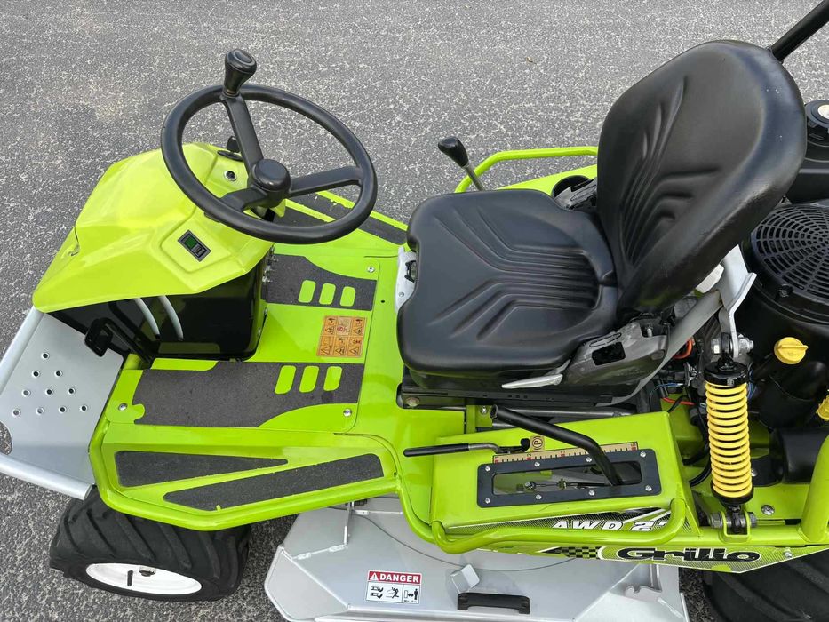 Traktorek Kosiarka Karczownica grillo 10.27 4x4 4wd awd orec etesia as