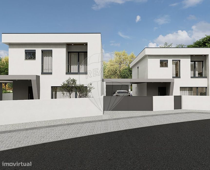 Moradia T4 para venda