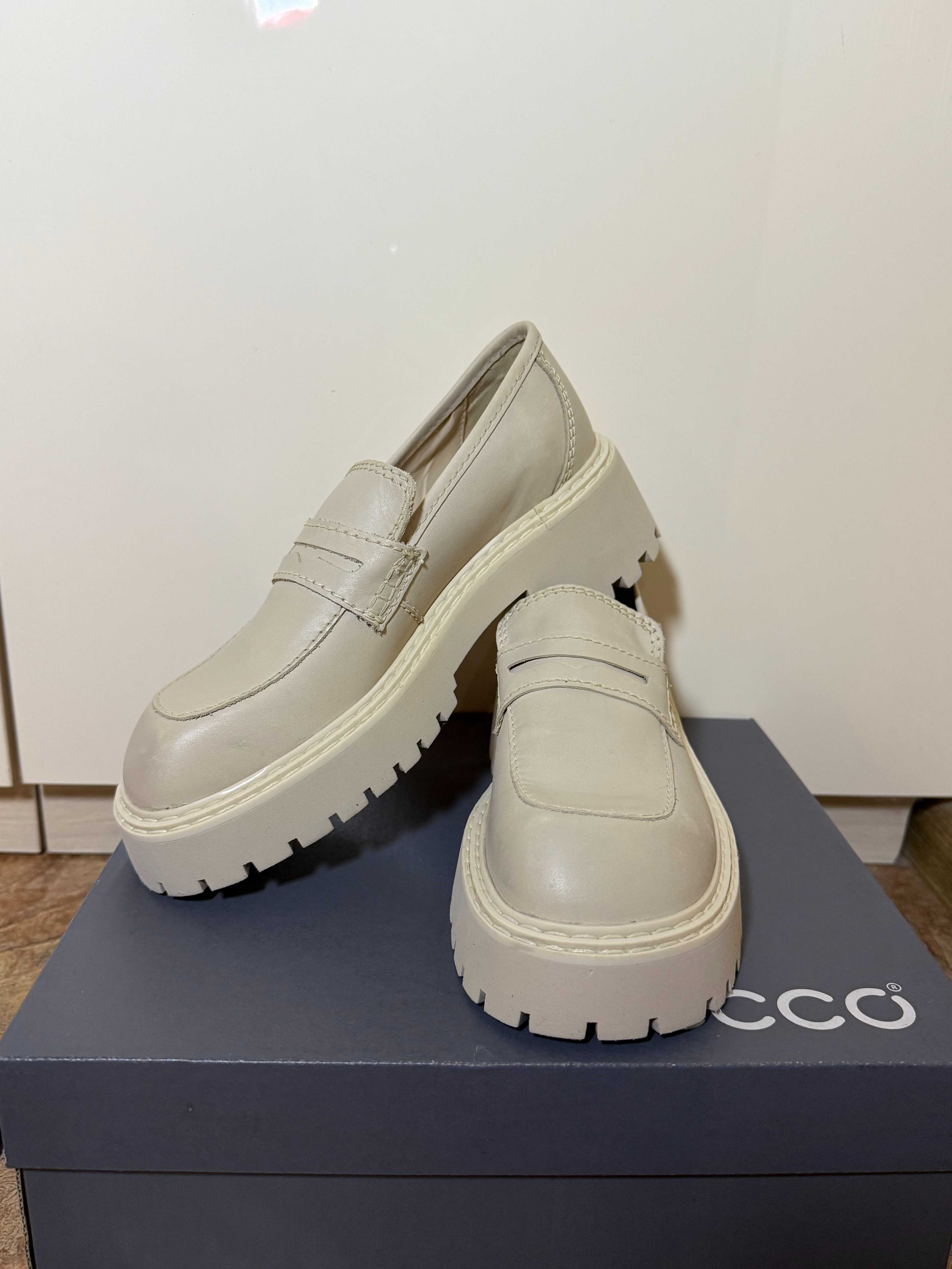 Нові лофери Mango, 39 розмір