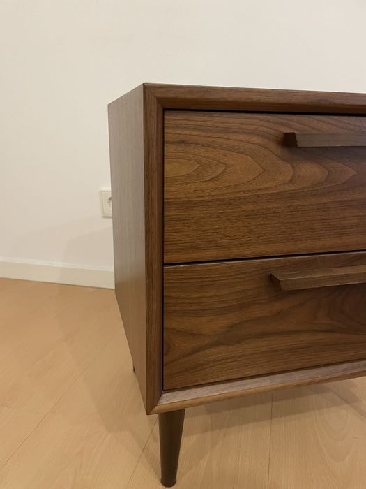 Cama + 2 Mesinhas de Cabeceira — Nogueira + Colchão