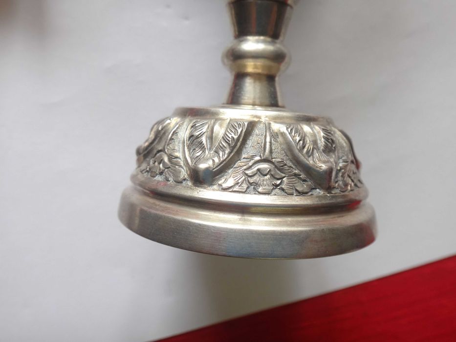Srebrny   flakonik