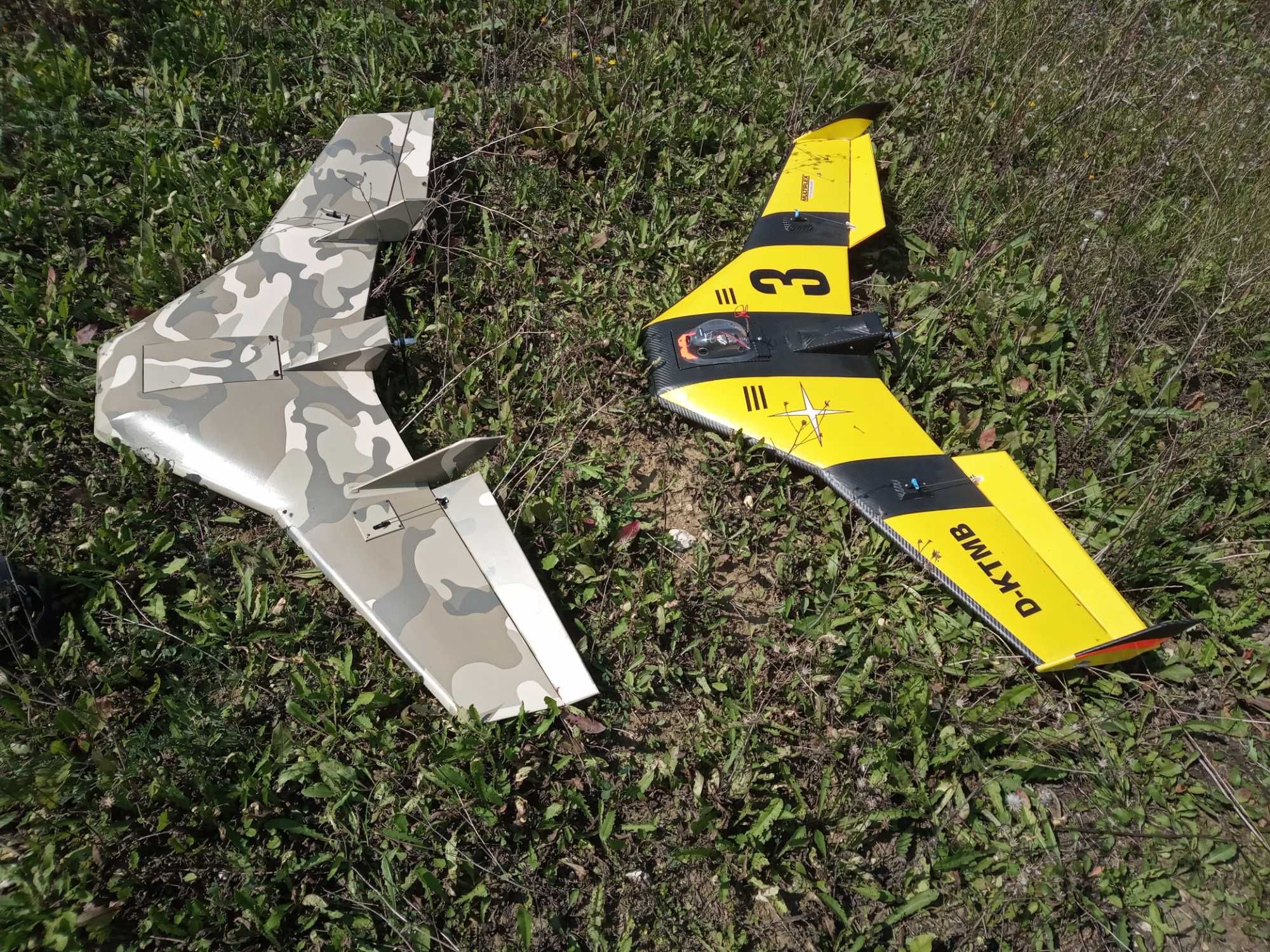 Dron zwiadowczy typu latające skrzydło