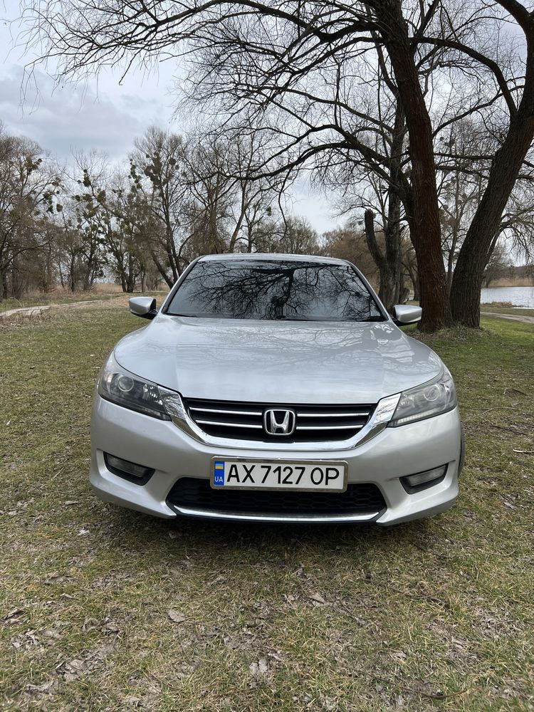 Продам Honda Accord IX