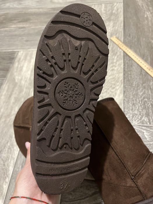 Женские угги.Угги шоколадного цвета.