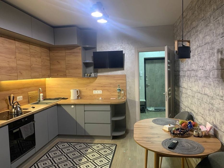 Новобудова. Перша здача. Старокостянтинівське шосе