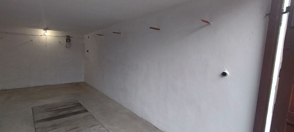 Garaż murowany w zabudowie szeregowej Świdnica ul Słowackiego 18 m2
