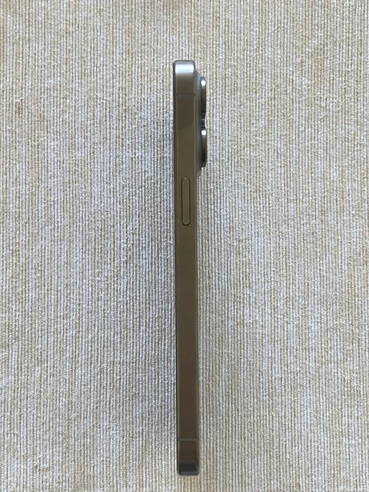 Apple iPhone 15 Pro Max 256 Gb Titânio Natural