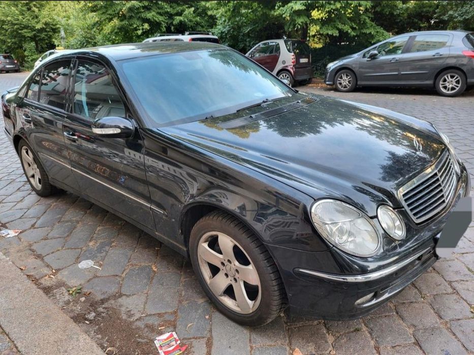 Mercedes w211 4.0 cdi 3.2 cdi 2.2 cdi 2.7 cdi cały na części środek