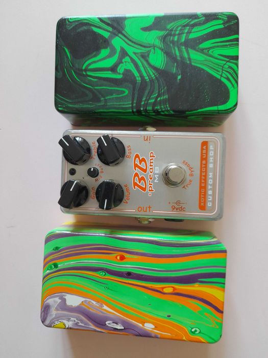 Vendo 2 Stomp boxes / caixas para pedais (em aluminio / pintura swirl)