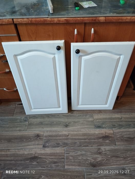 Дверцята для тумбочки